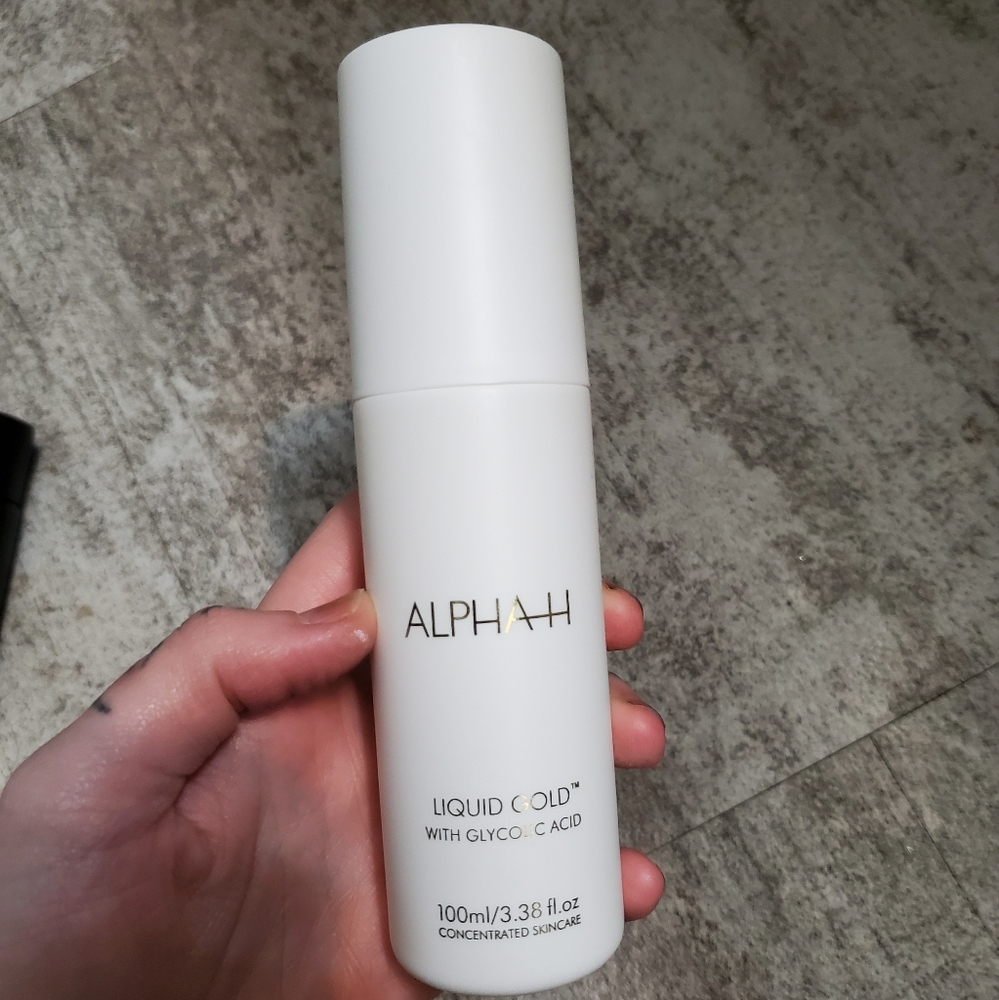alpha liquid gold with glycolic acid